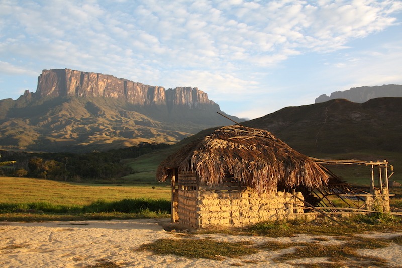 View of Mount Kukenan of Tök River Camp - Mount Roraima