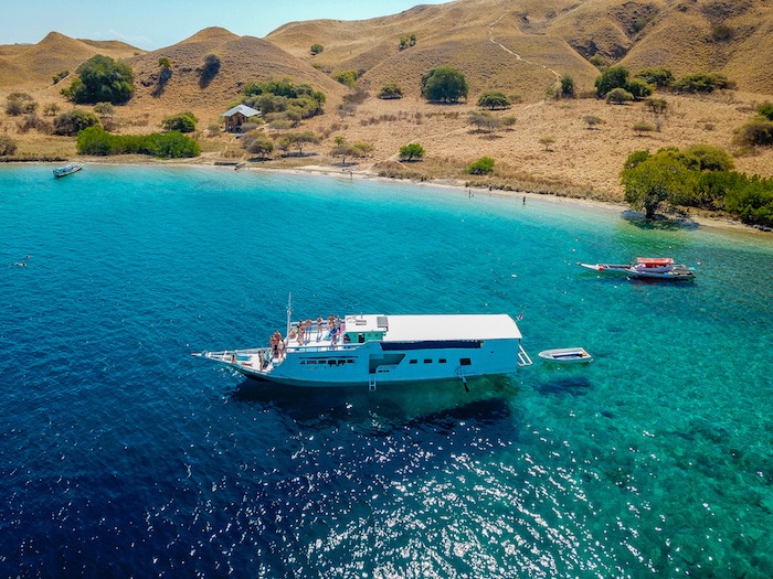 Barco Labuan Bajo a Lombok - Wanua Adventure - Indonésia