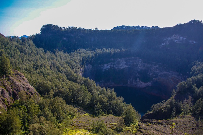 Lago Abutu - Monte Rinjani Lago Abutu - Monte Rinjani
