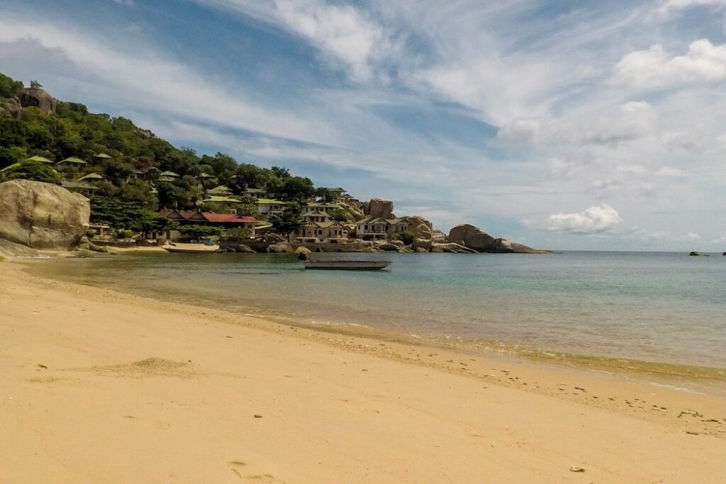 Praia Tanote